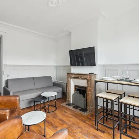 Bluestay 836 - De Charme Avec Terrasse